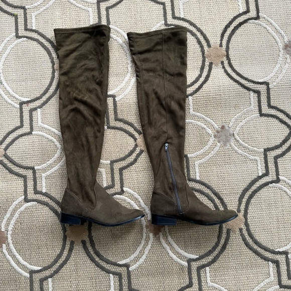 Over the knee suede boots from Aldo - Size 6 - Olive Green - Picture 1 of 7